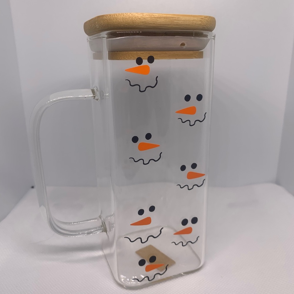 Square cup with handle, bamboo lid, and straw